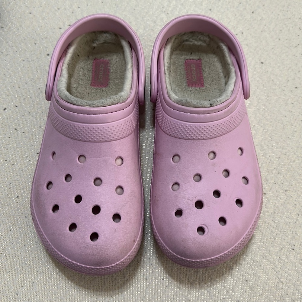 Pink lined crocs women's 10 men's 8